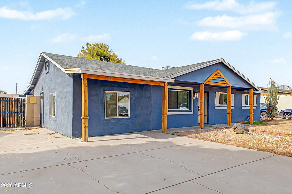 6944 W Solano Drive N - Photo 5