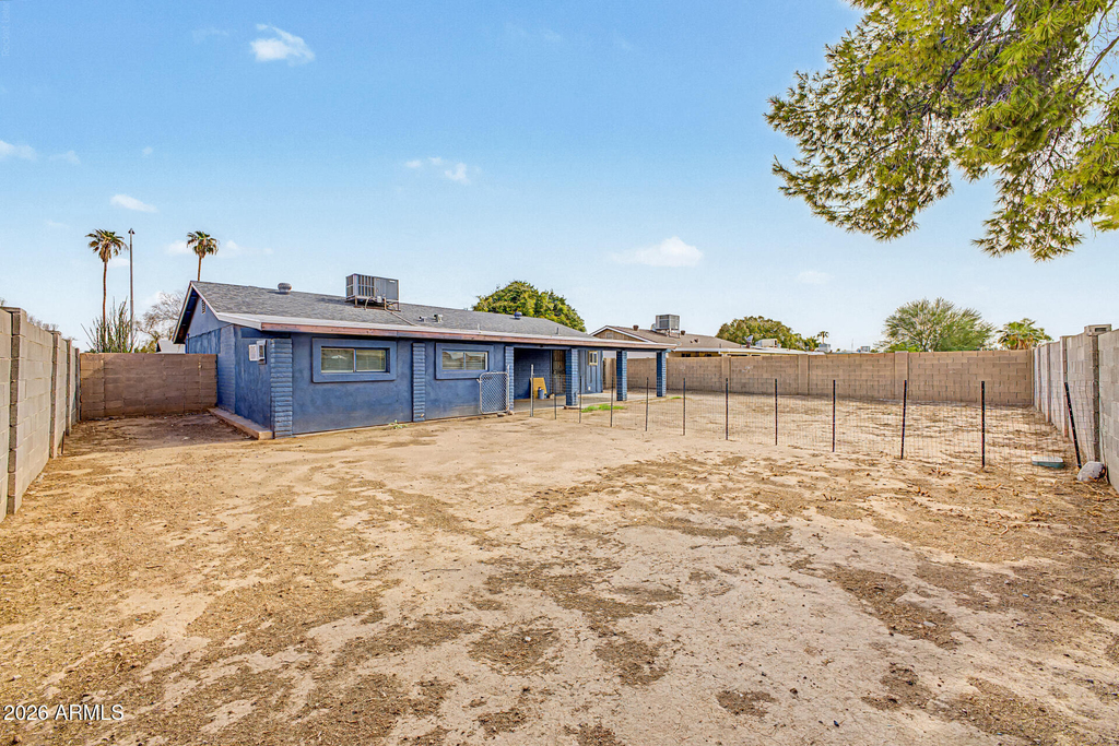 6944 W Solano Drive N - Photo 28
