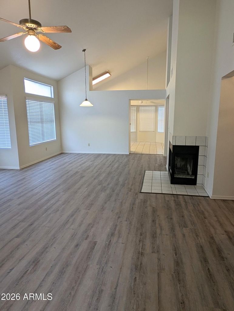 2325 E Lakecrest Drive - Photo 1