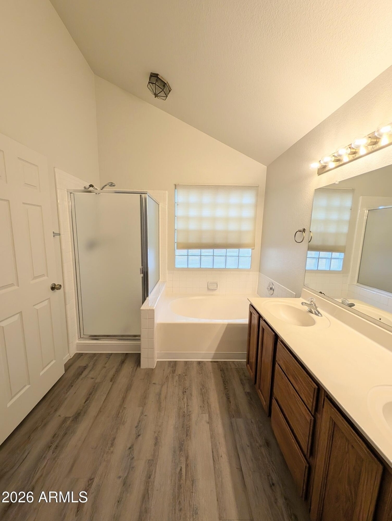 2325 E Lakecrest Drive - Photo 16