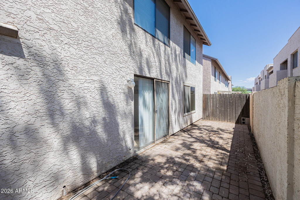 1077 W 1st Street - Photo 22