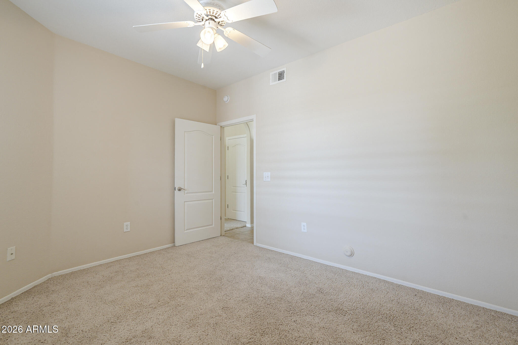 2929 W Yorkshire Drive - Photo 34