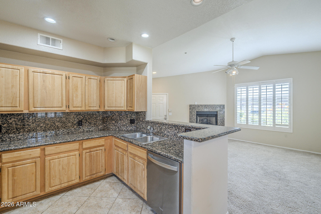 2929 W Yorkshire Drive - Photo 18