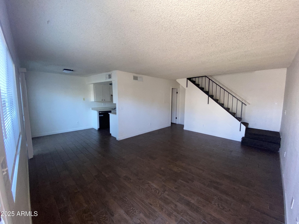 860 E Brown Road - Photo 0