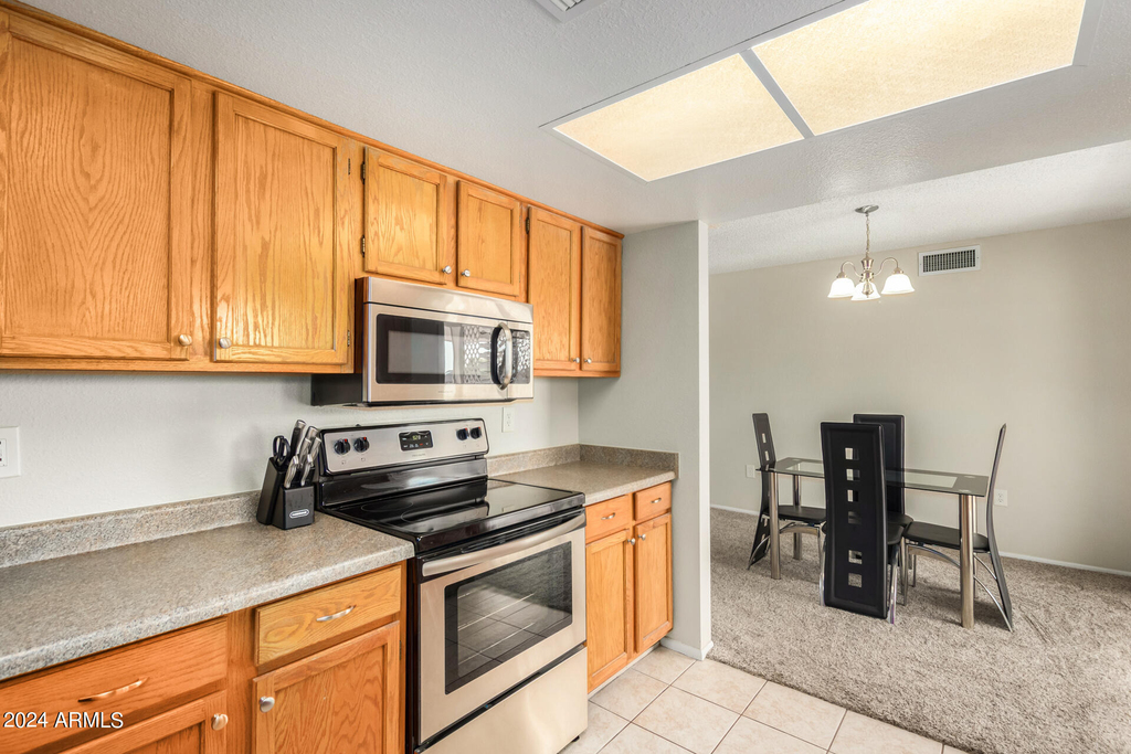 20439 N Skylark Drive - Photo 12