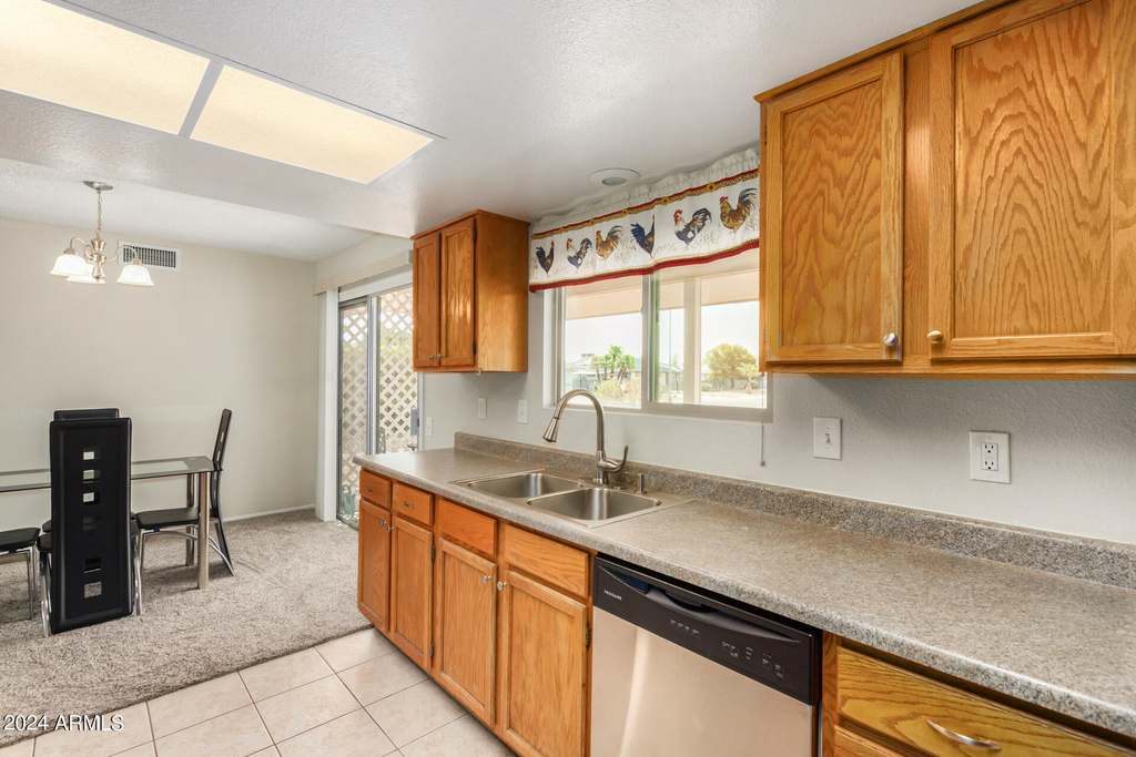 20439 N Skylark Drive - Photo 13