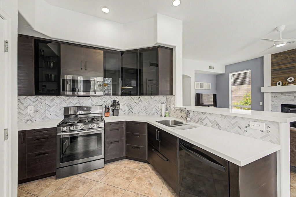 3563 N Tuscany -- - Photo 12