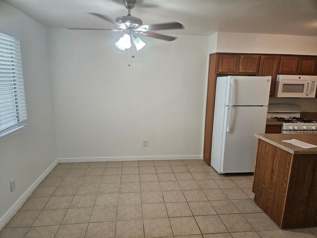 1312 S Hardy Drive - Photo 2