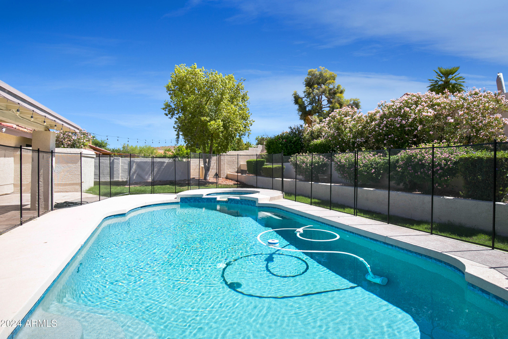 16035 N 10th Street - Photo 19
