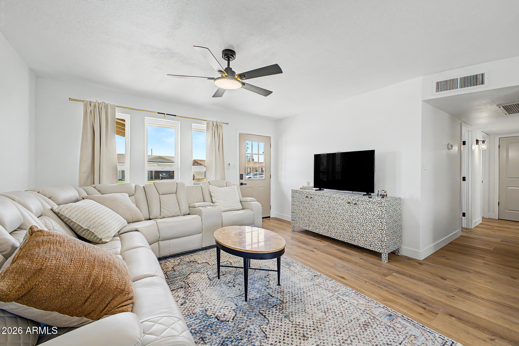 33 S Pueblo Street - Photo 3