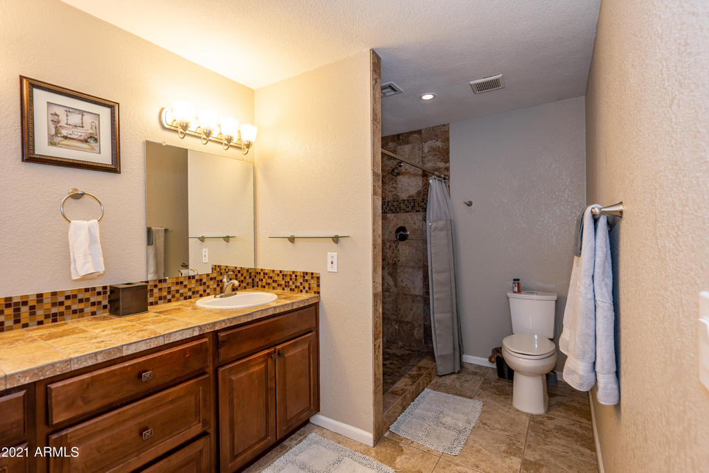 1332 W 6th Street - Photo 25