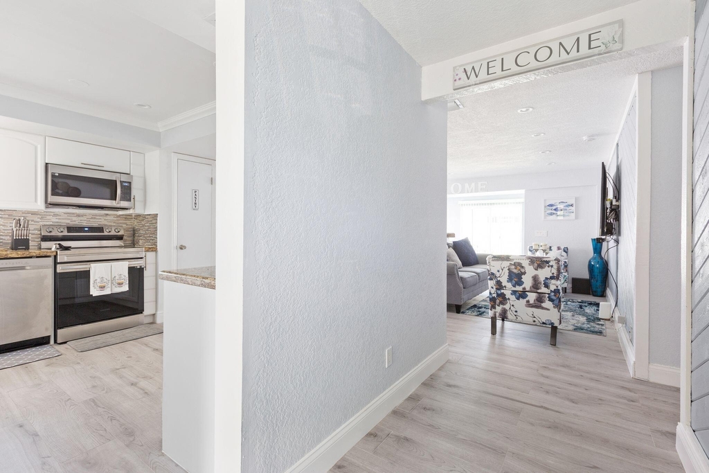 10044 Dasheen Avenue - Photo 2
