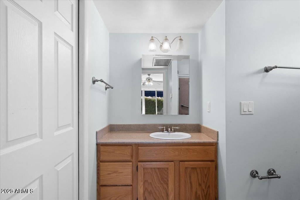 5345 E Crocus Drive - Photo 15