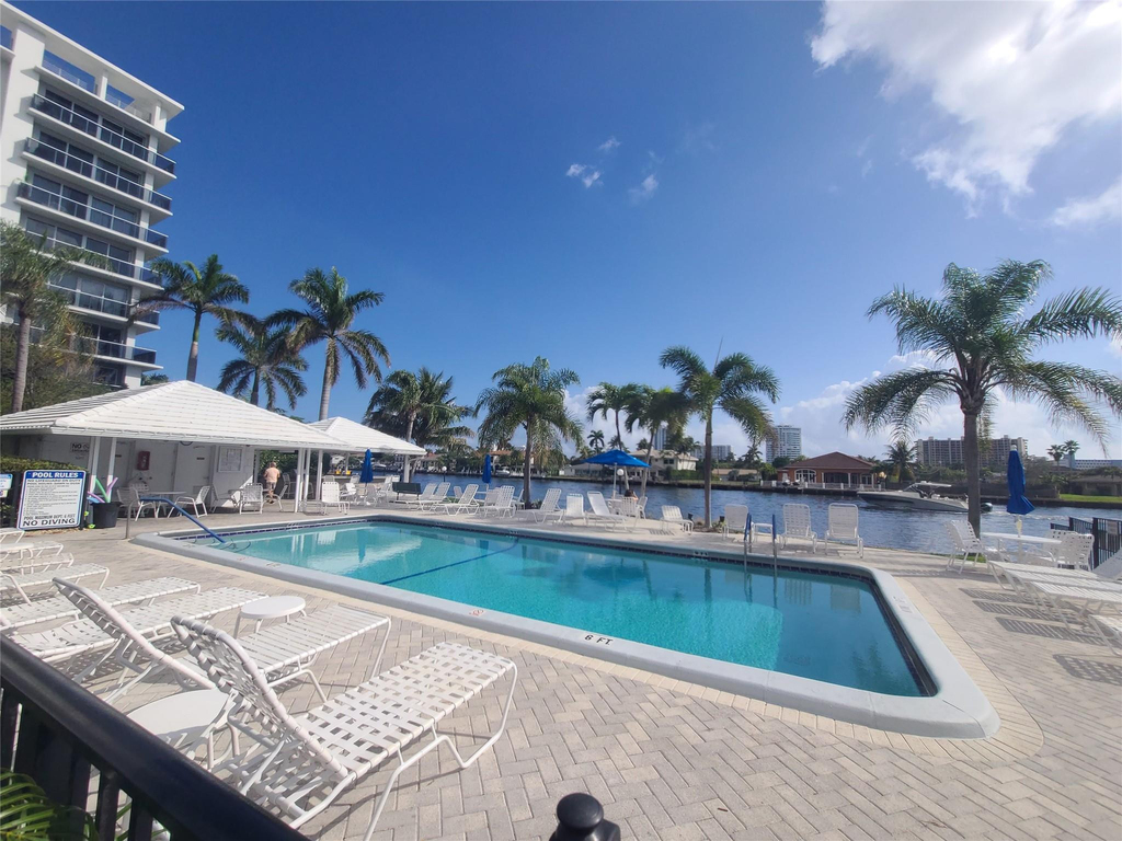 6391 Bay Club Drive - Photo 30
