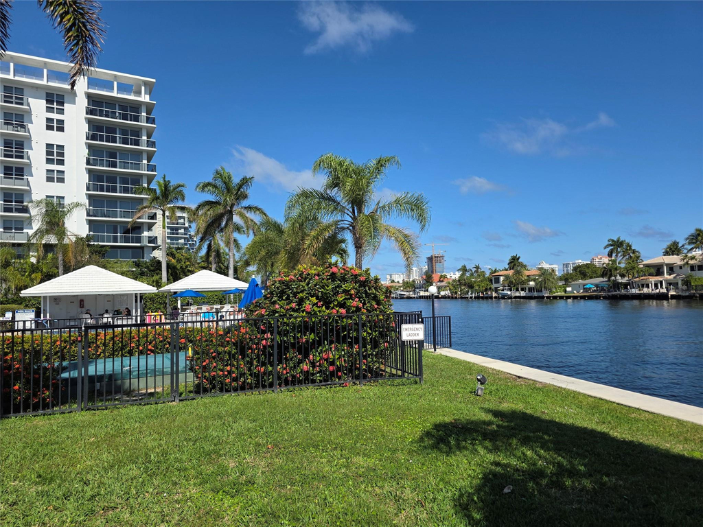 6391 Bay Club Drive - Photo 6