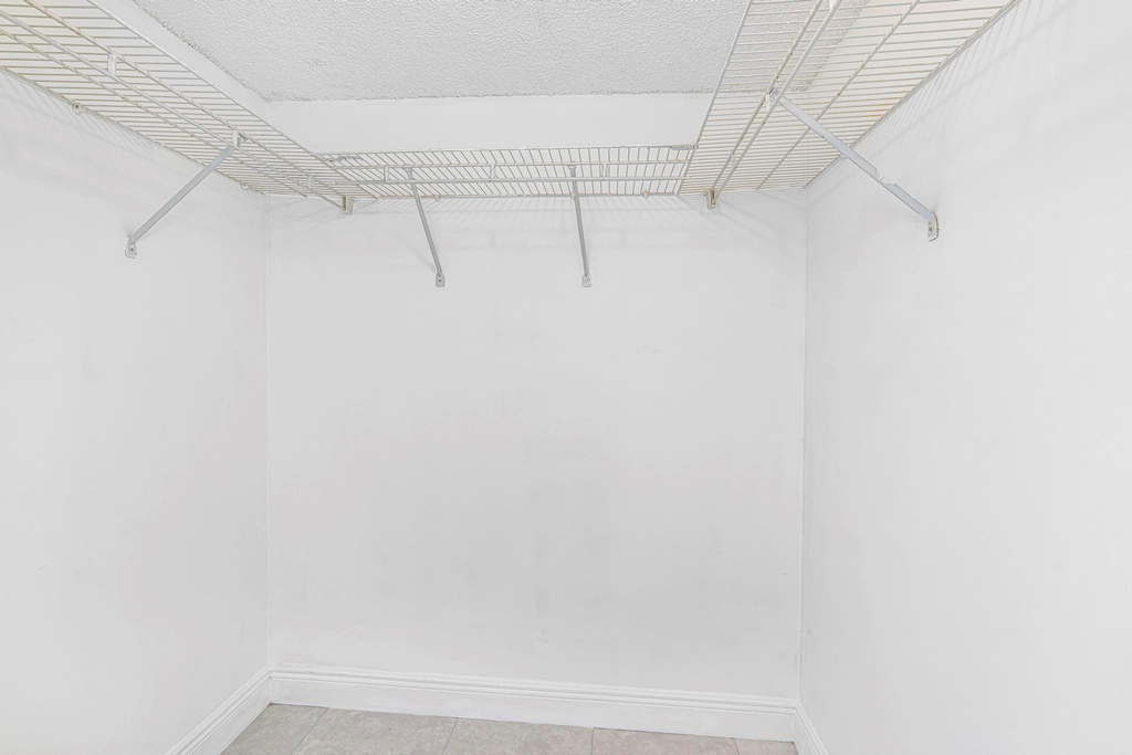 7081 Environ Boulevard - Photo 11