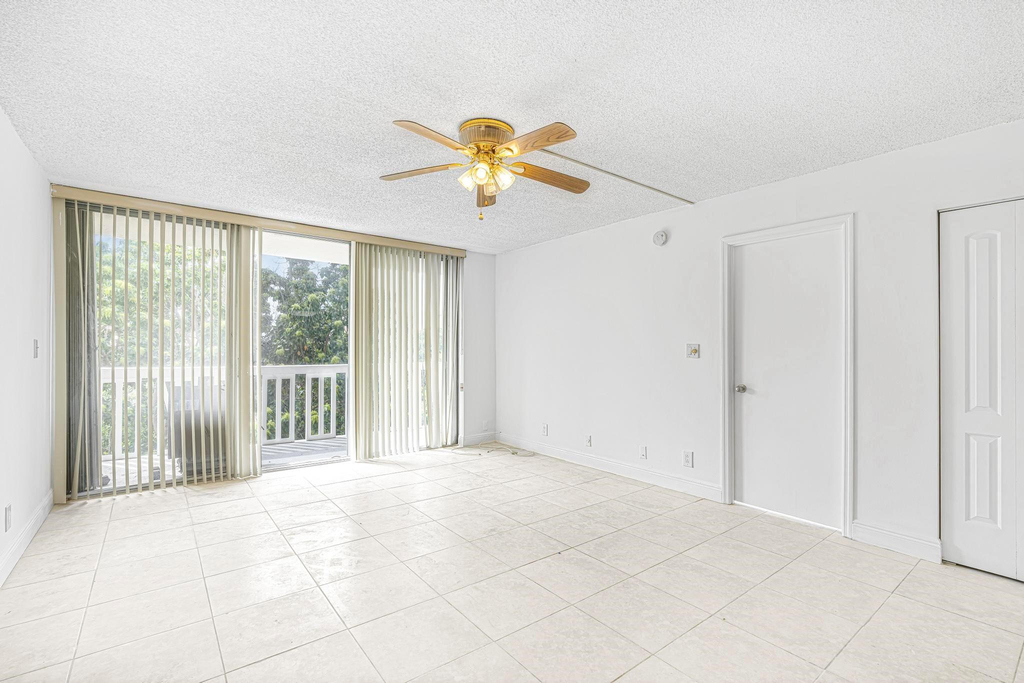7081 Environ Boulevard - Photo 7