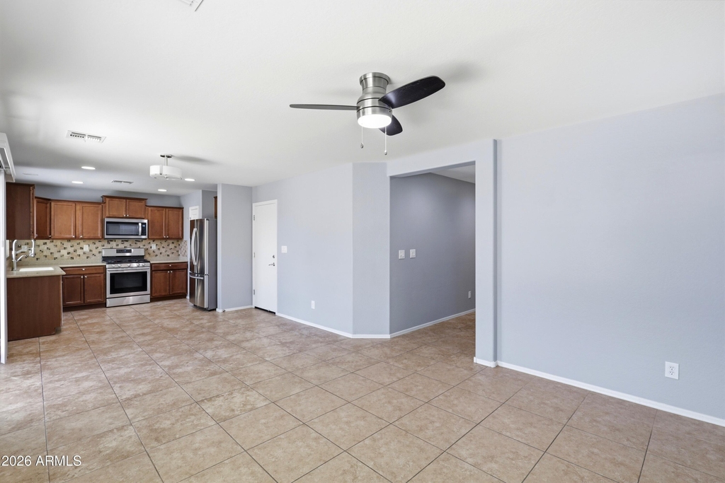 1717 W Buckhorn Trail - Photo 3
