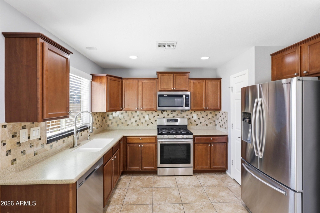 1717 W Buckhorn Trail - Photo 2