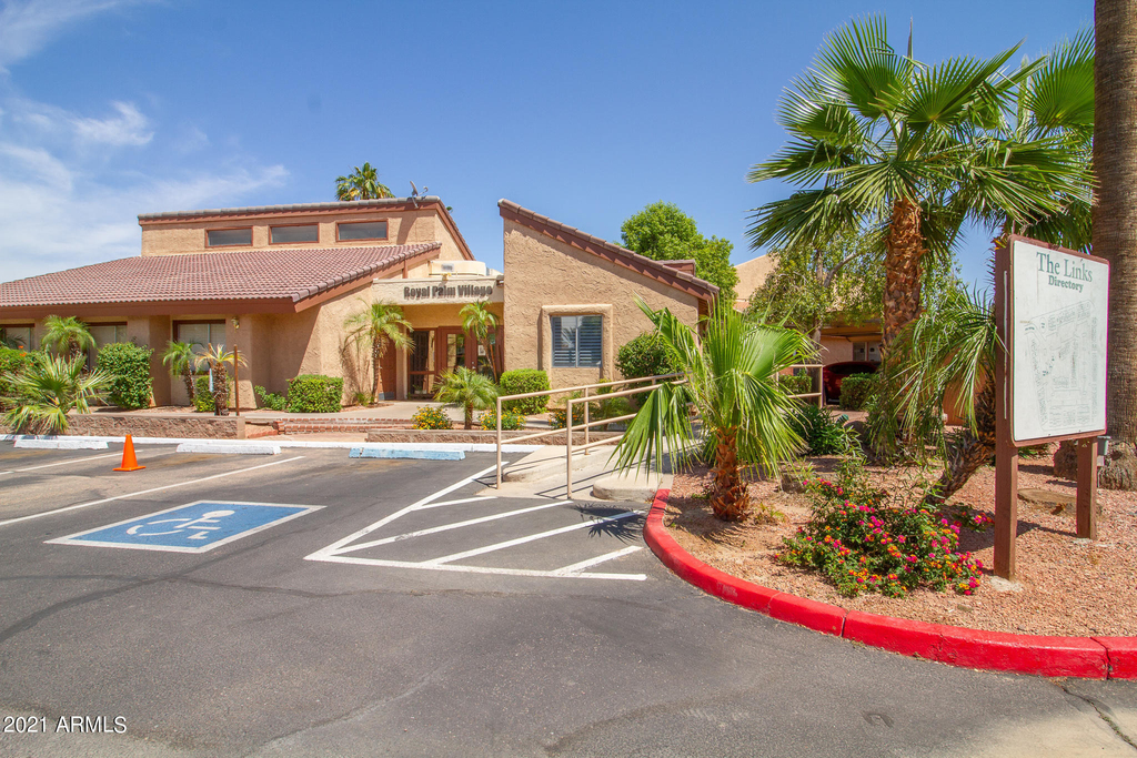 2121 W Royal Palm Road - Photo 20
