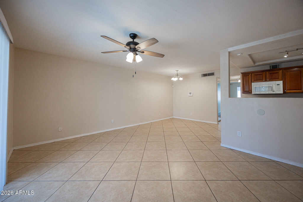 2121 W Royal Palm Road - Photo 3