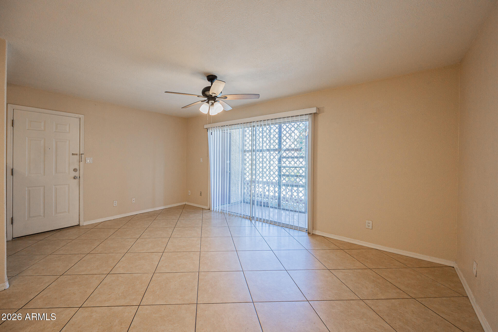 2121 W Royal Palm Road - Photo 7