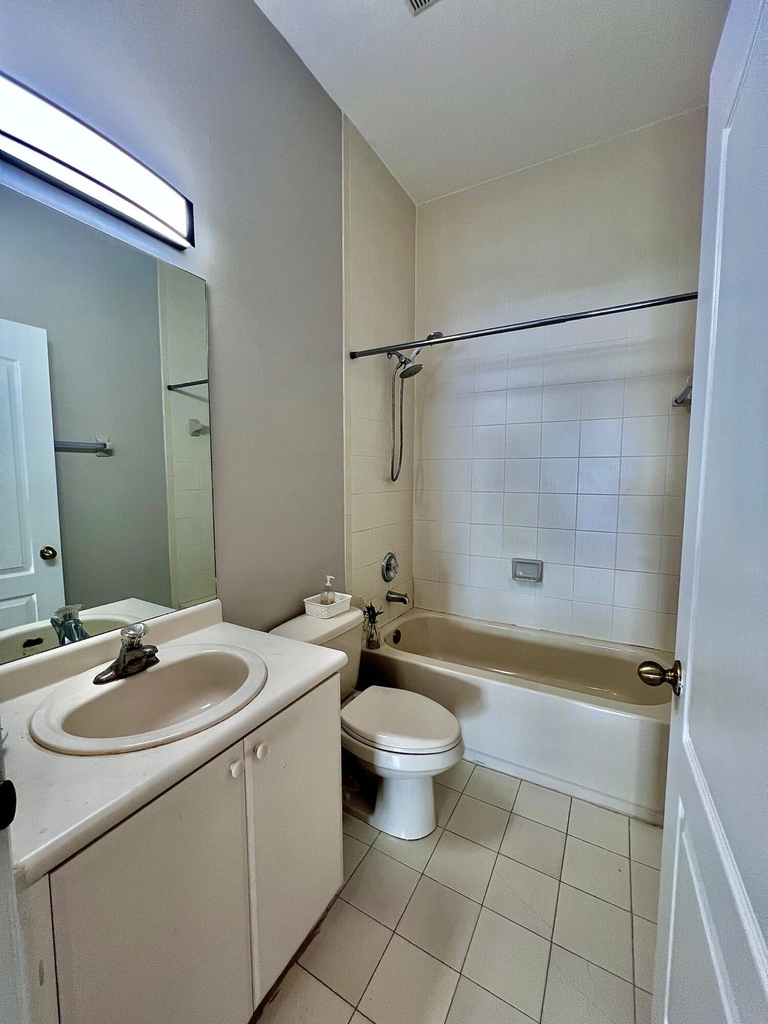 8874 Nw 182nd Street - Photo 21