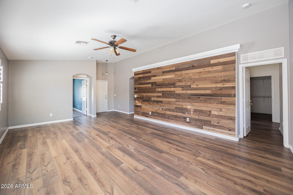 10960 W Taft Street - Photo 4