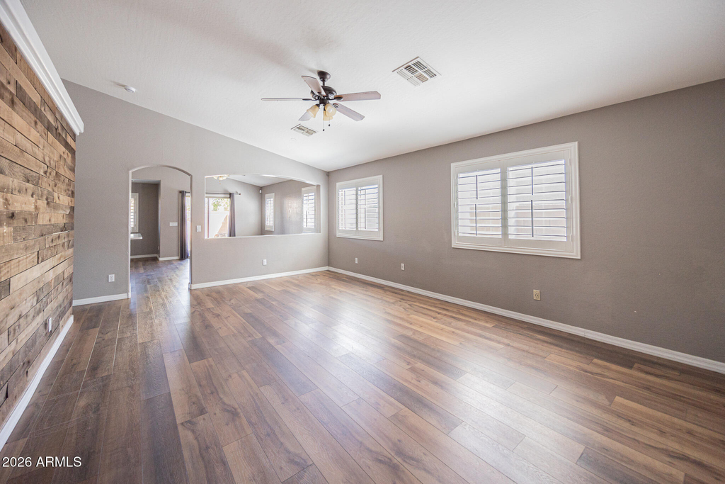 10960 W Taft Street - Photo 6