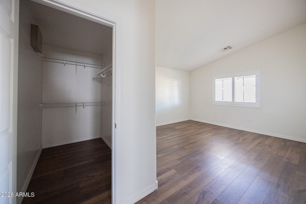 10960 W Taft Street - Photo 15