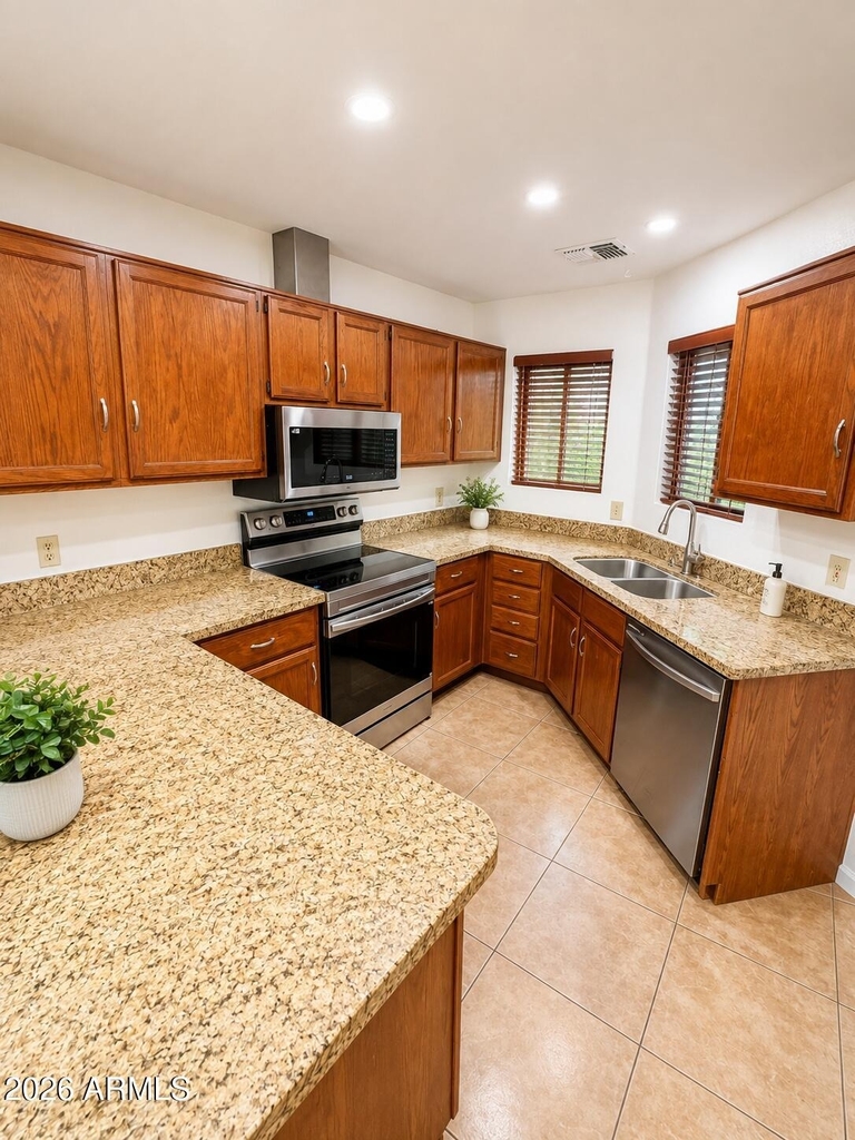 11140 N 82nd Lane - Photo 3