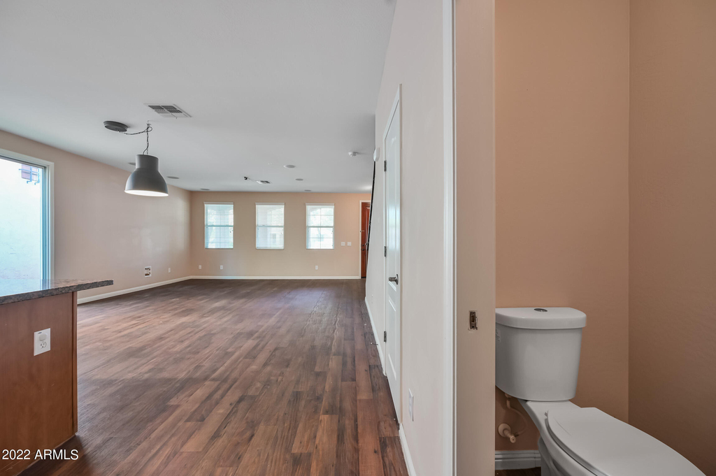 2185 S Sanders Drive - Photo 8