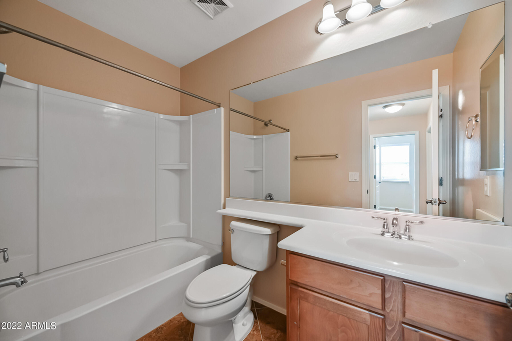 2185 S Sanders Drive - Photo 22