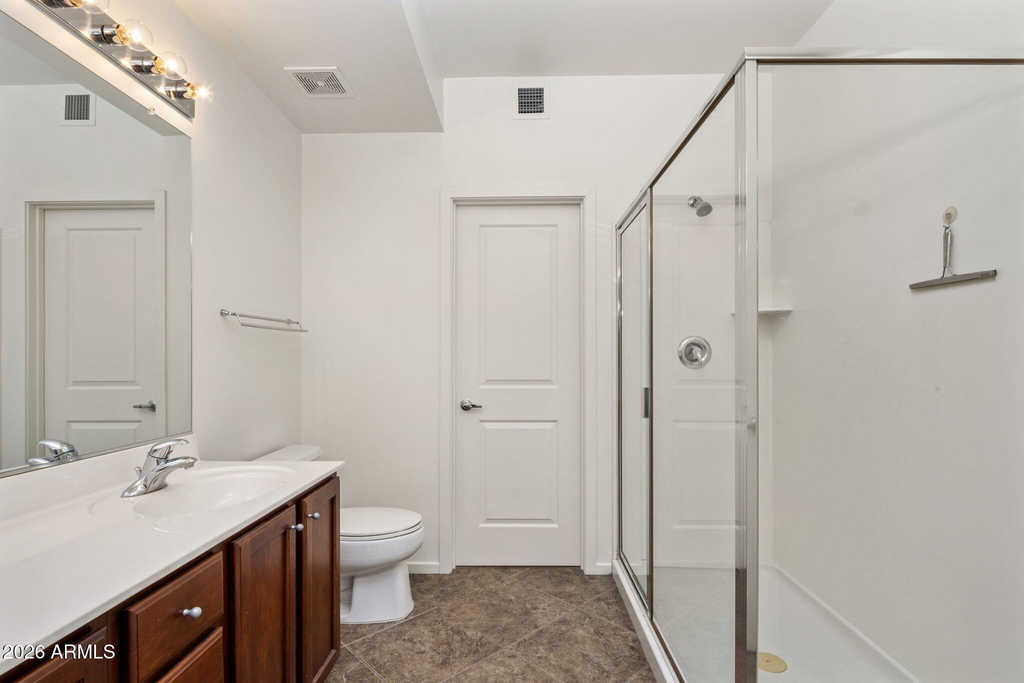 525 W Lakeside Drive - Photo 9