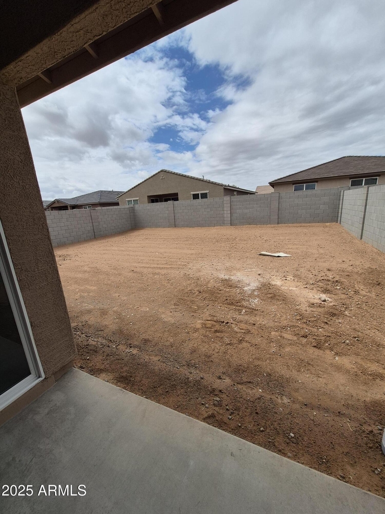 37097 W Prado Street - Photo 10