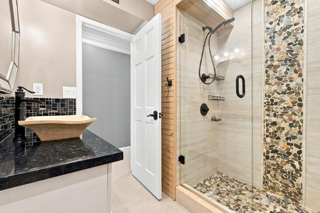 3017 N Oakland Forest Drive - Photo 27