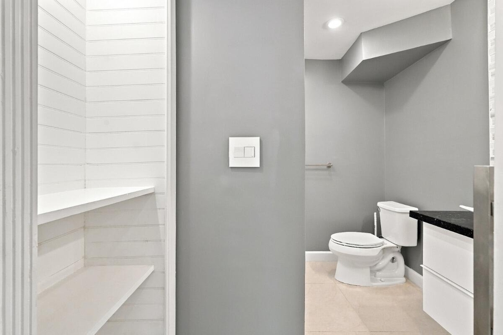 3017 N Oakland Forest Drive - Photo 21