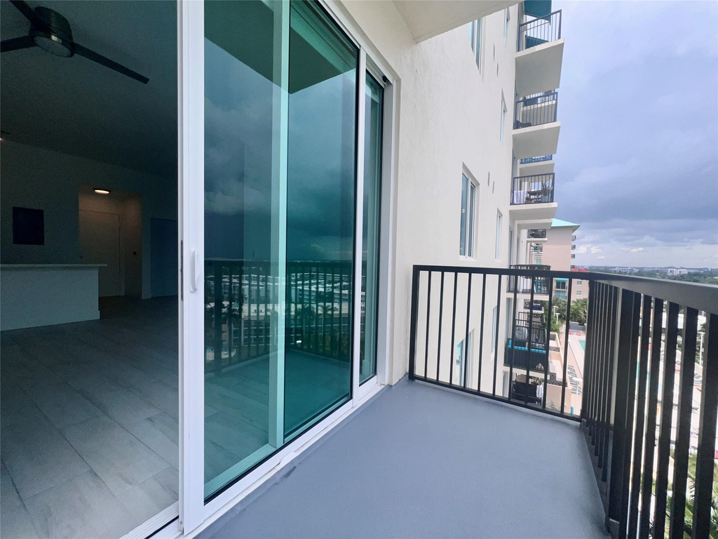 601 E Dania Beach Boulevard - Photo 10