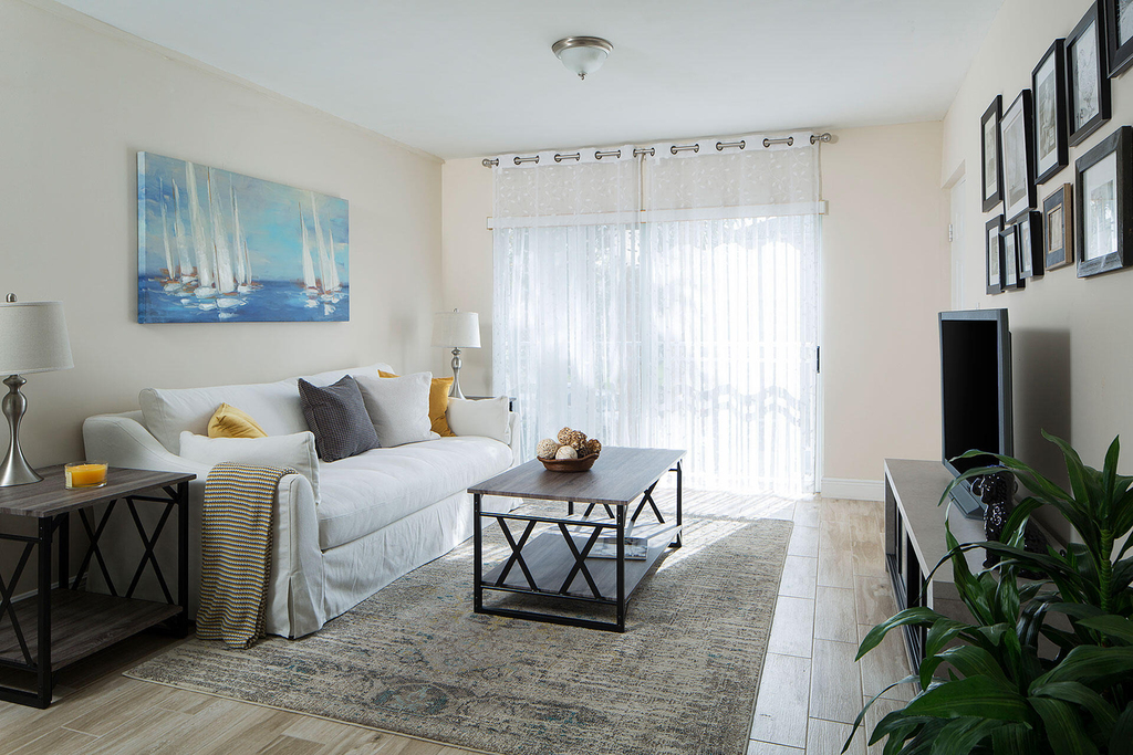 13901 Sw 122nd Avenue - Photo 1