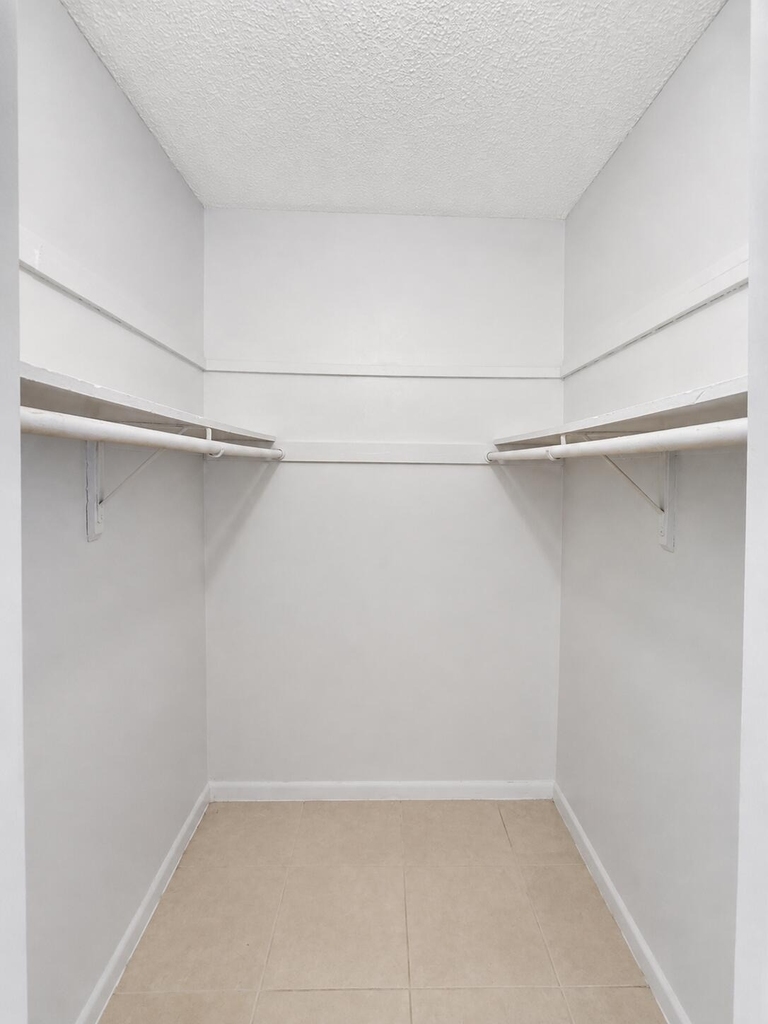 1450 Sw 8th Court - Photo 6