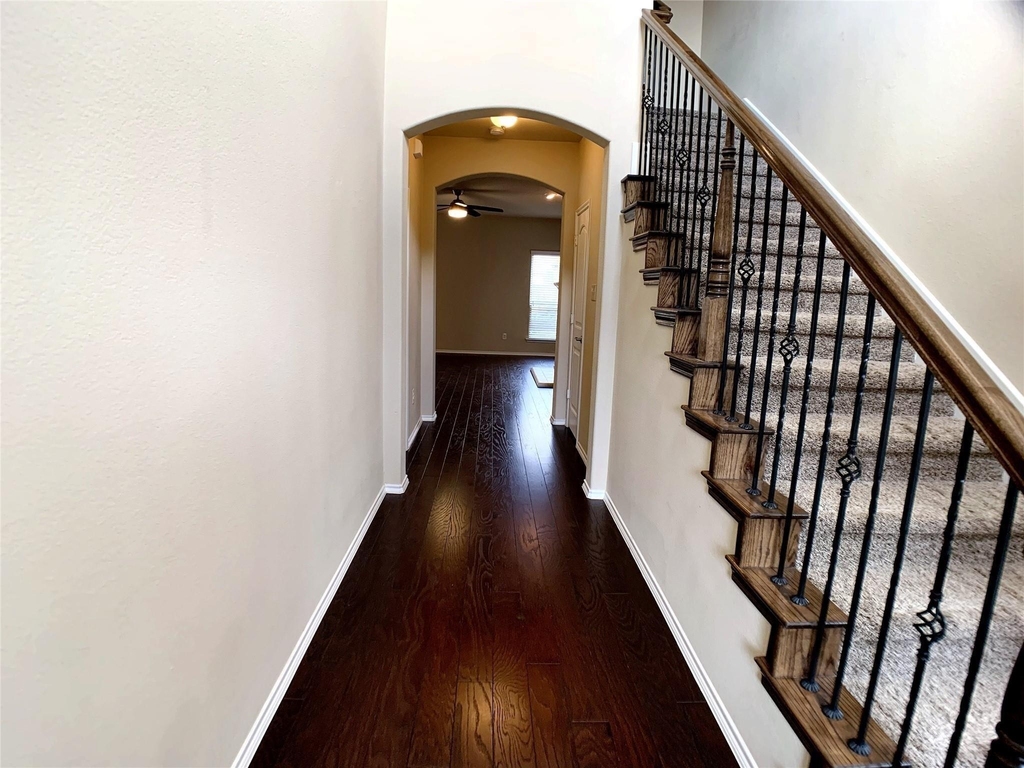 9828 Moccasin Creek Lane - Photo 12