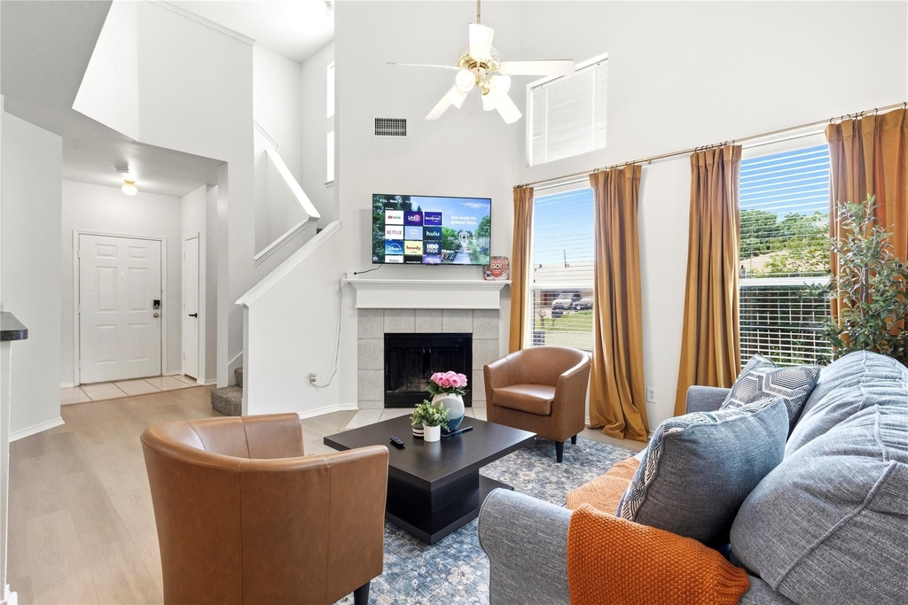 1081 Enfilar Lane - Photo 1