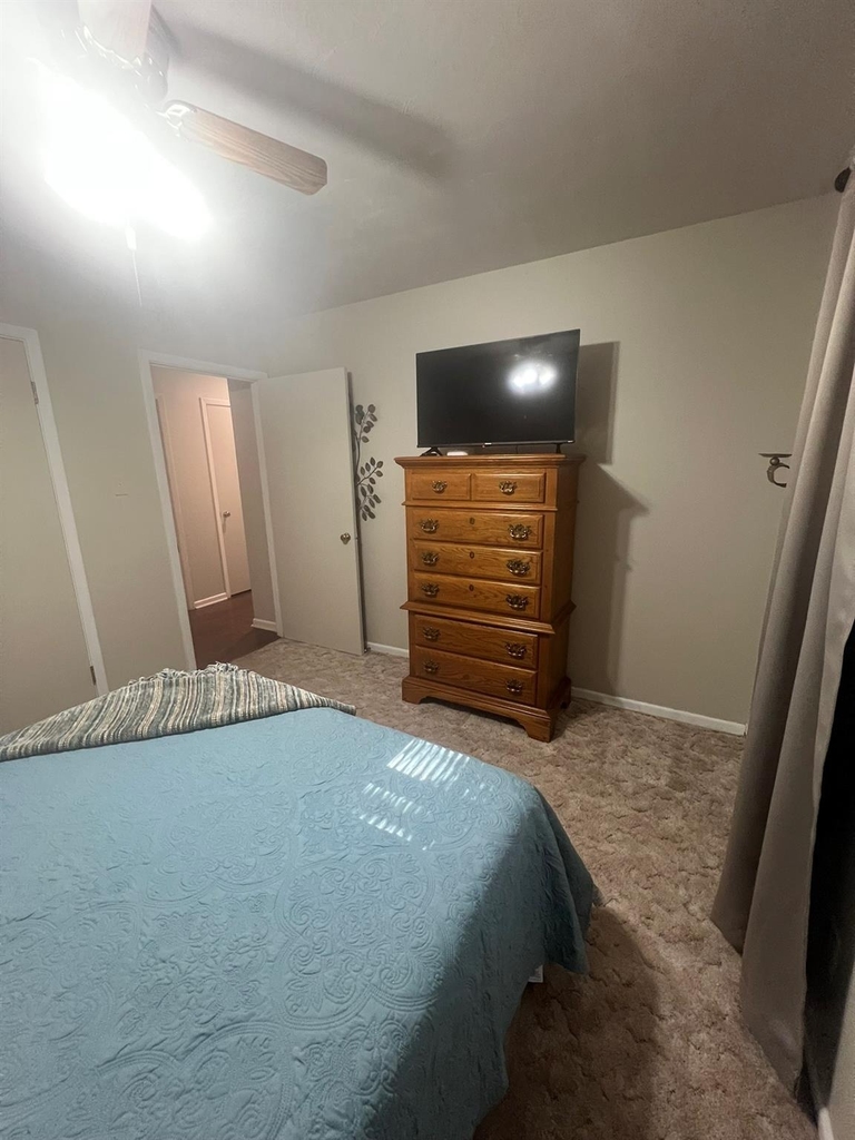 1526 Rosewood Drive - Photo 3