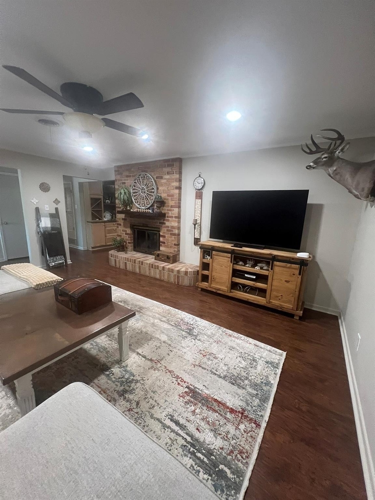 1526 Rosewood Drive - Photo 1