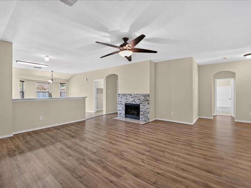 2313 Belmont Park Drive - Photo 3