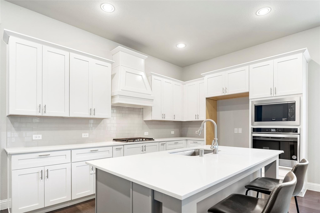 4100 Angelina Drive - Photo 10