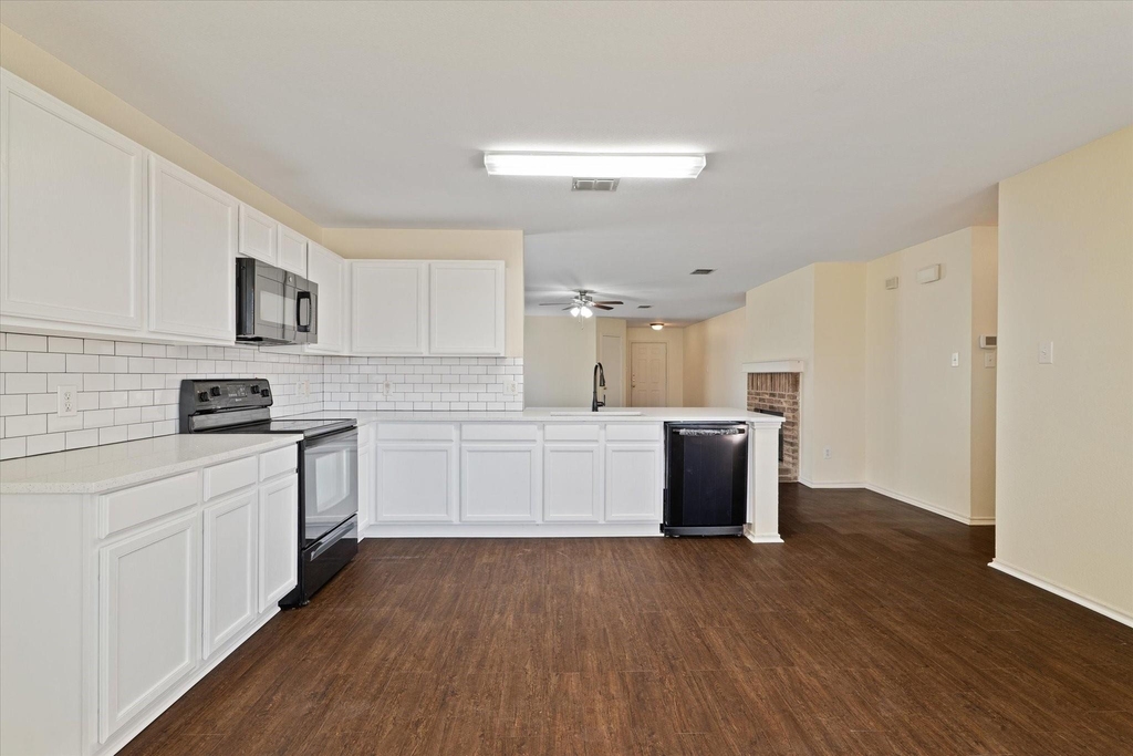 12856 Gillon Drive - Photo 2