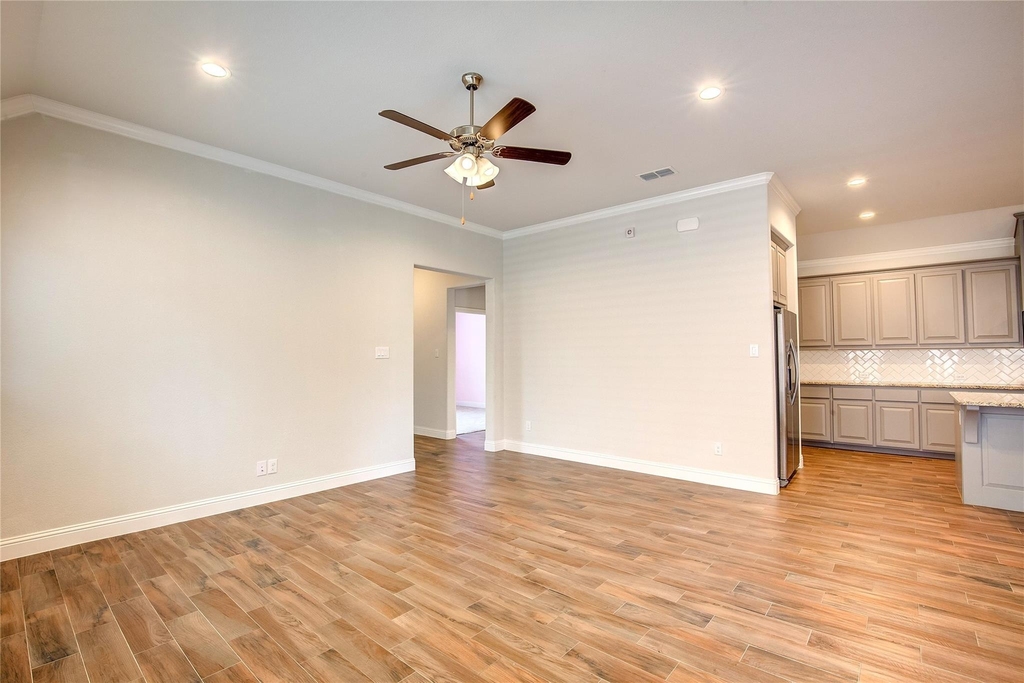 820 10th Street - Photo 15