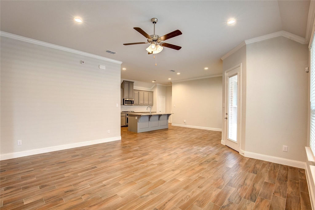 820 10th Street - Photo 13