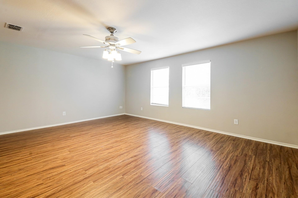 2809 Spencer Circle - Photo 10